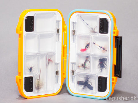 Wasserdichte Trockenfliegenbox.