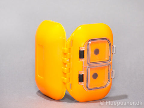 Wasserdichte Trockenfliegenbox.